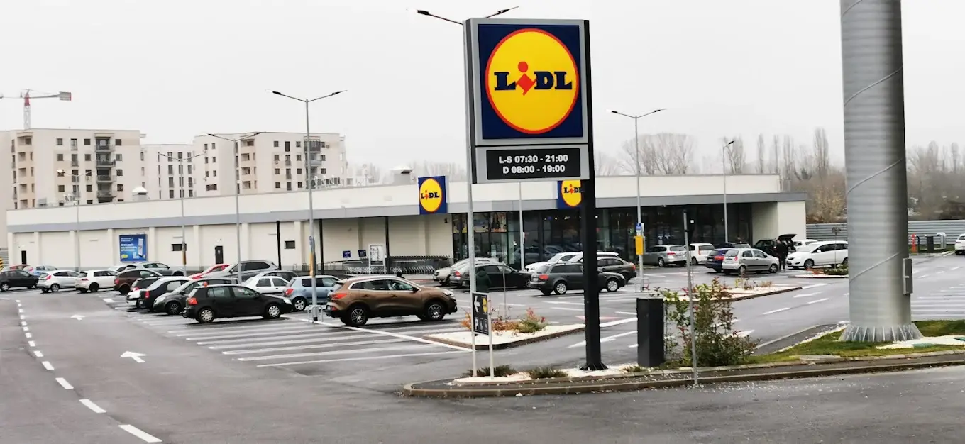 Lidl din apropierea Class Park